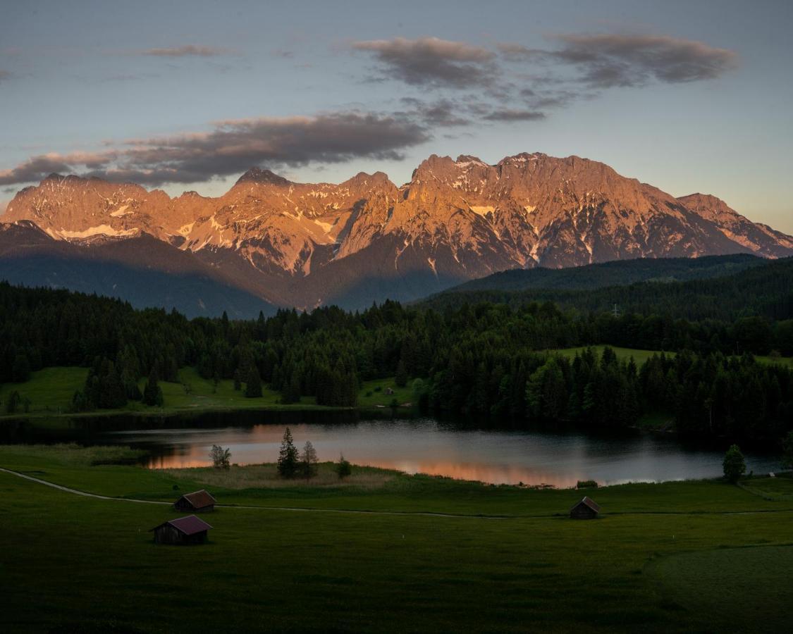 Das Bergquartier - Ferienwohnung Zugspitze Oberau  Exterior foto